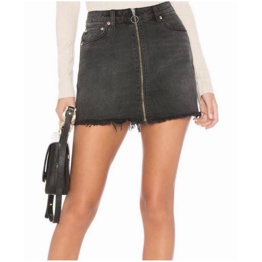 Free People We The Free Zip It Up RW Hem Denim Mini Skirt in Black Size 26